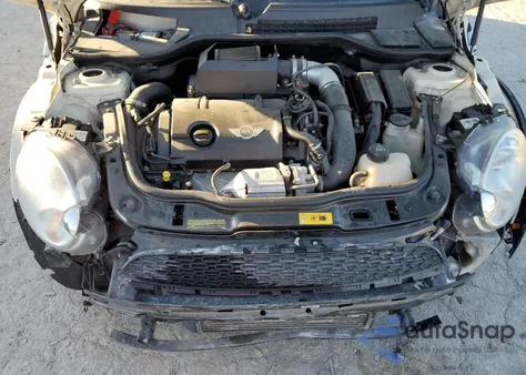 2013 Mini Cooper S z USA, uszkodzony, nr VIN WMWSV3C5XDTY29985